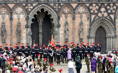 Queen-at-Lichfield-Cathedral-6