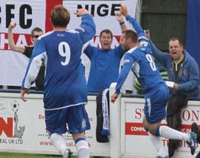 chris-slater-celebrates-the-winner2-1