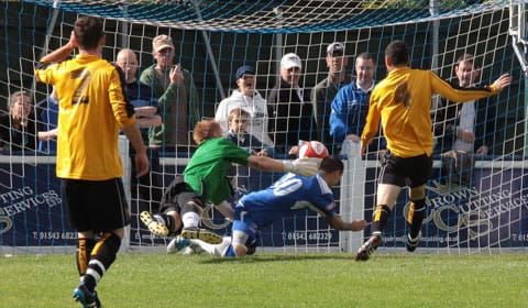 dean-perrow-forces-the-ball-home-2-1