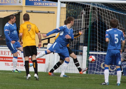 gary-birch-own-goal-0-1