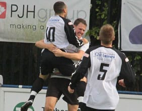 ryan-mallon-celebrates-1-1