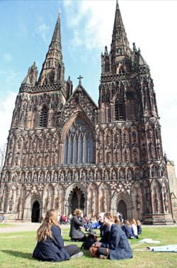 nti_Litchfield_Cathedral15