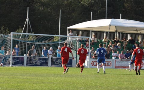 richard_teesdale_strokes_home_the_penalty