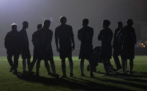 20-mins-delay-due-to-floodlight-failure