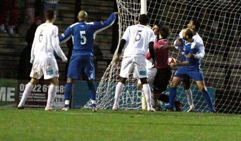keeper-under-pressure-1-0-chasetown