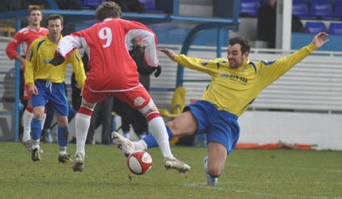 Action from Stocksbridge Park Steels v Chasetown FC. Pic: Pamela Mullins
