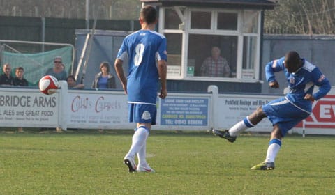 courtney-pitt-superb-free-kick-1-1