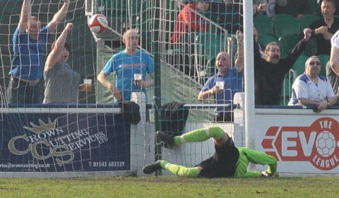 the-keepers-well-beaten-by-pitts-free-kick-1-1