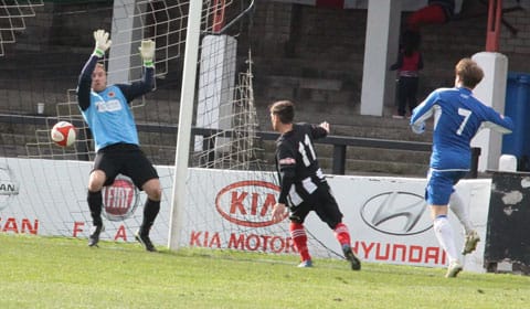 danny-quinn-volley-2-2