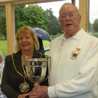 Cllr Janet Eagland hands the trophy to Hank Vyse Cllr Janet Eagland hands the trophy to Hank Vyse