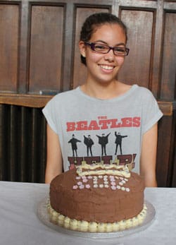 Erin Connelly with her cake Erin Connelly with her cake