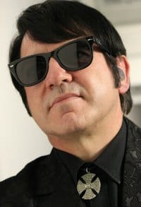 Barry Steele as Roy Orbison