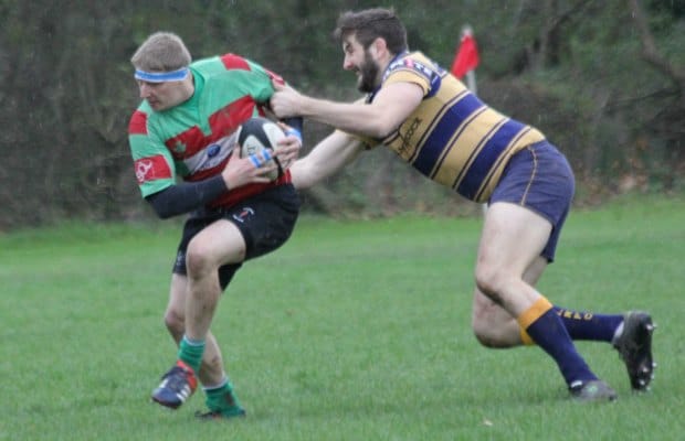 Alan Mapp tries to make a break. Pic: Joanne Gough