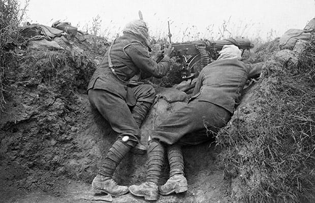 Soldiers fighting at the Battle of the Somme