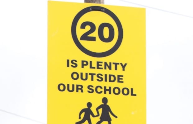 A 20 is Plenty sign