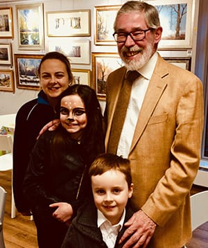 Kayley and Riley with the wallet's owner David Drury