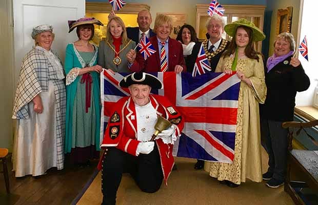 Michael Fabricant visiting the Samuel Johnson Birthplace Museum
