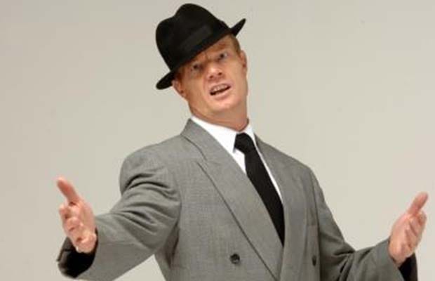 Steve Phillips as Frank Sinatra