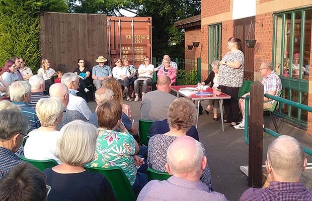 Caroline Fellows speaking at the public meeting