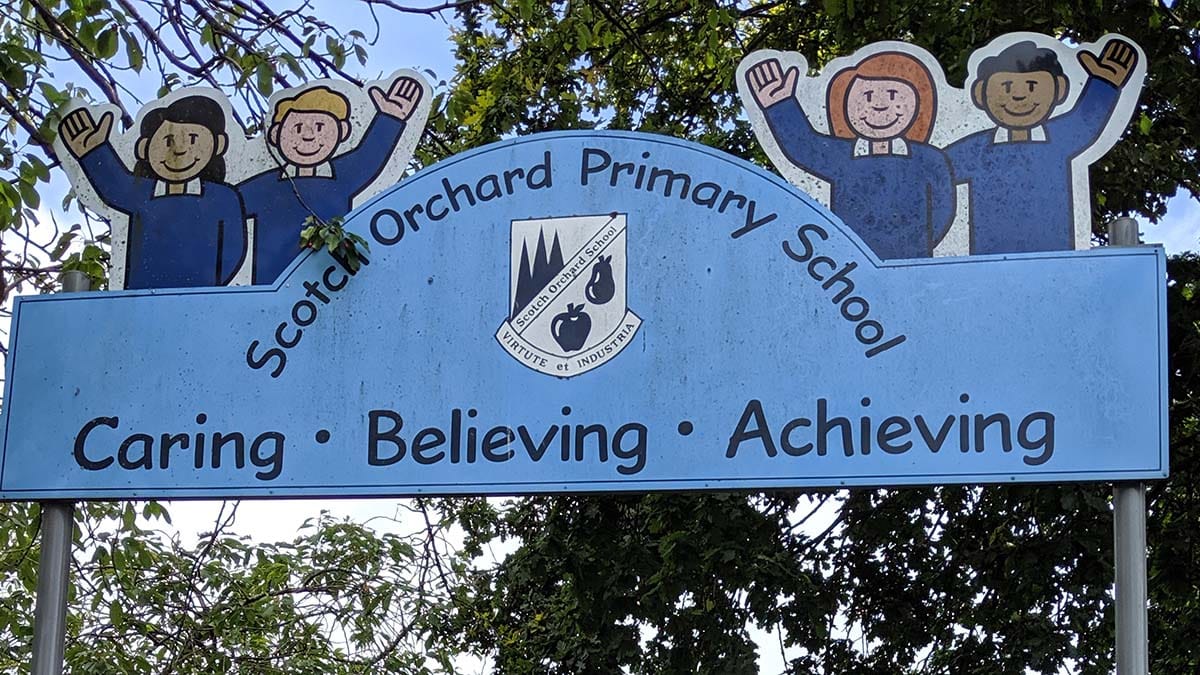 Scotch Orchard Primary School sign