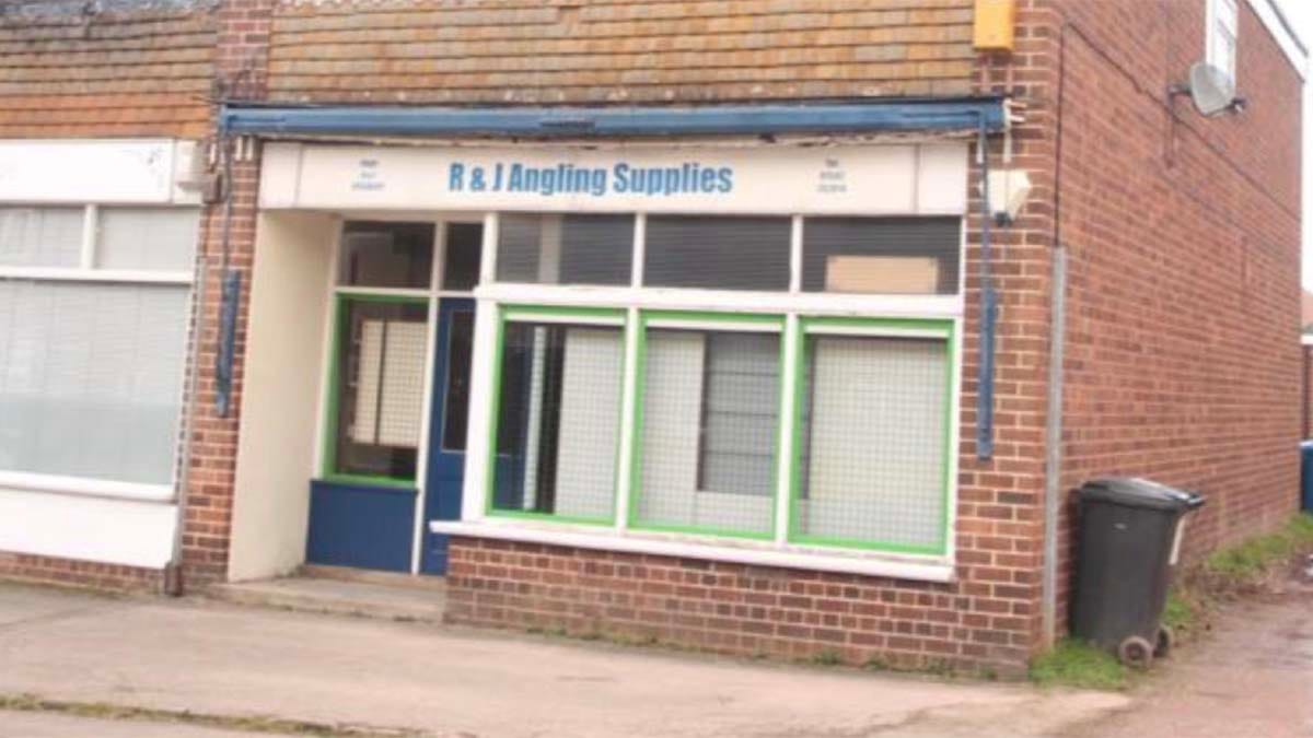 The unit that could become an Indian takeaway