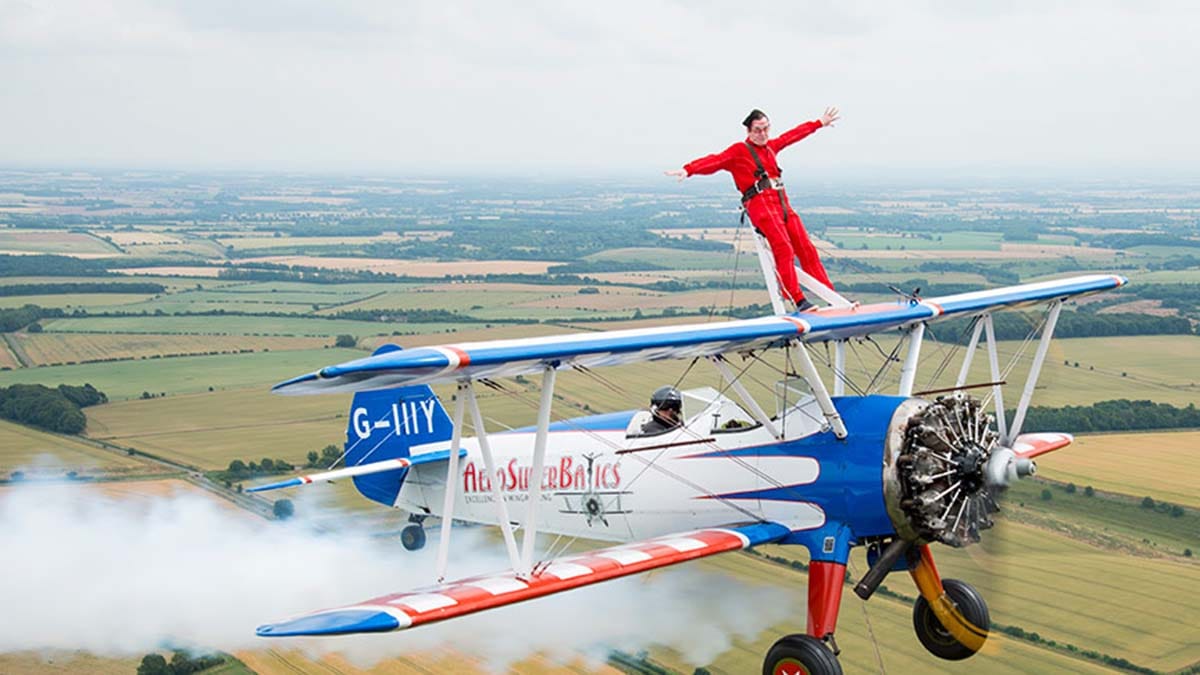 Wing walk