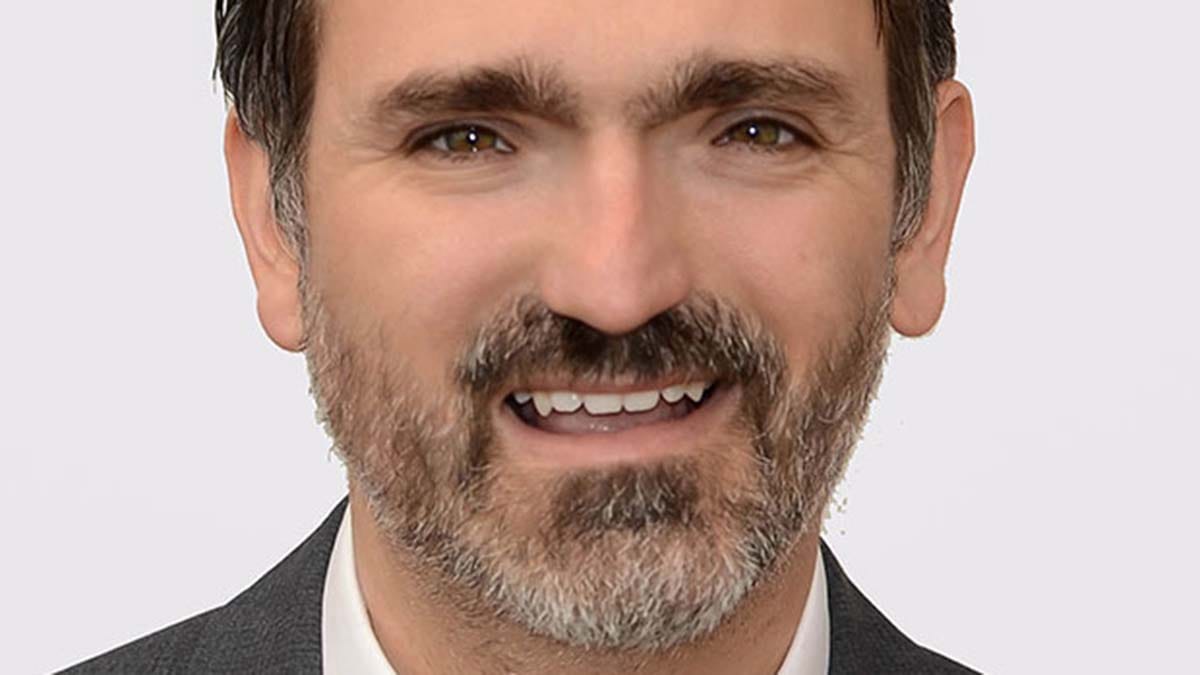 Cllr Darren Ennis