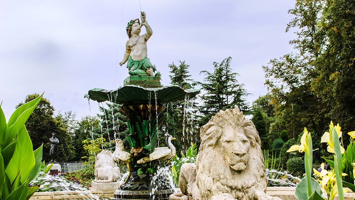 The fountain in Beacon Park