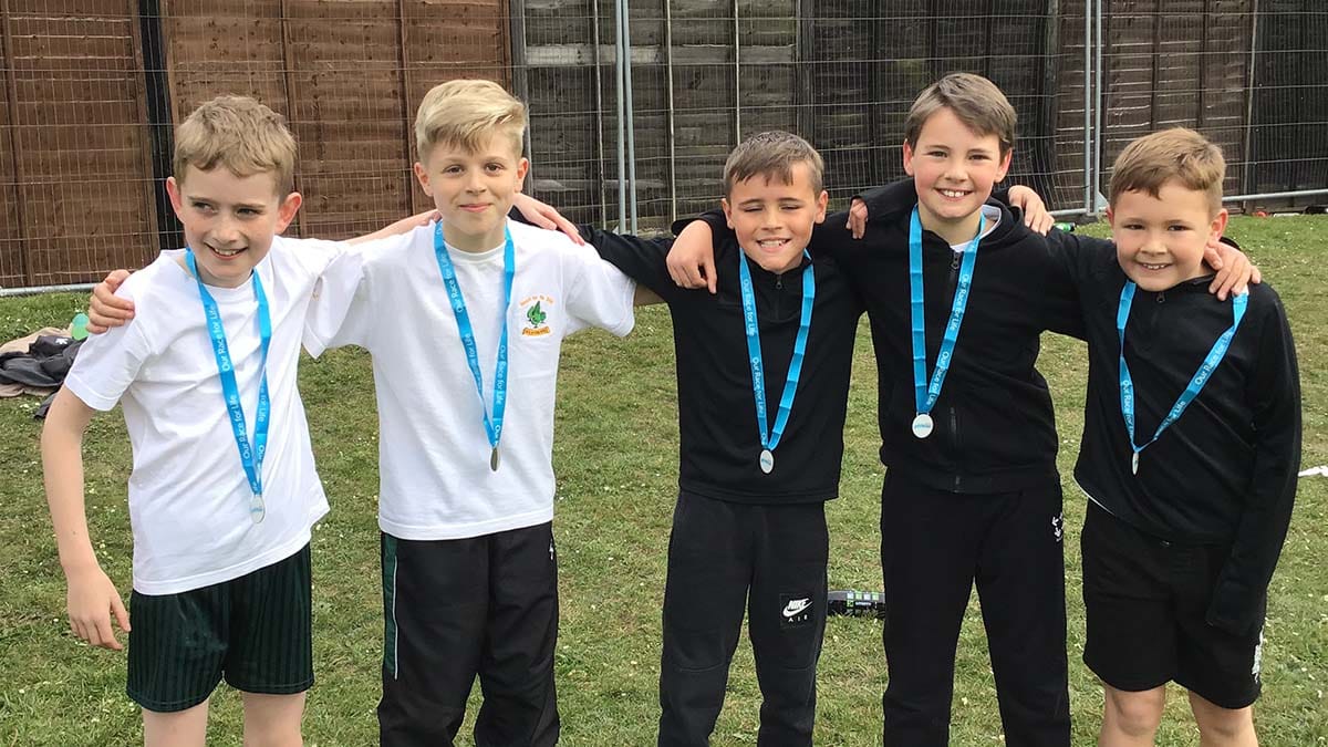 Some of the Holly Grove pupils who took part in the fundraising run