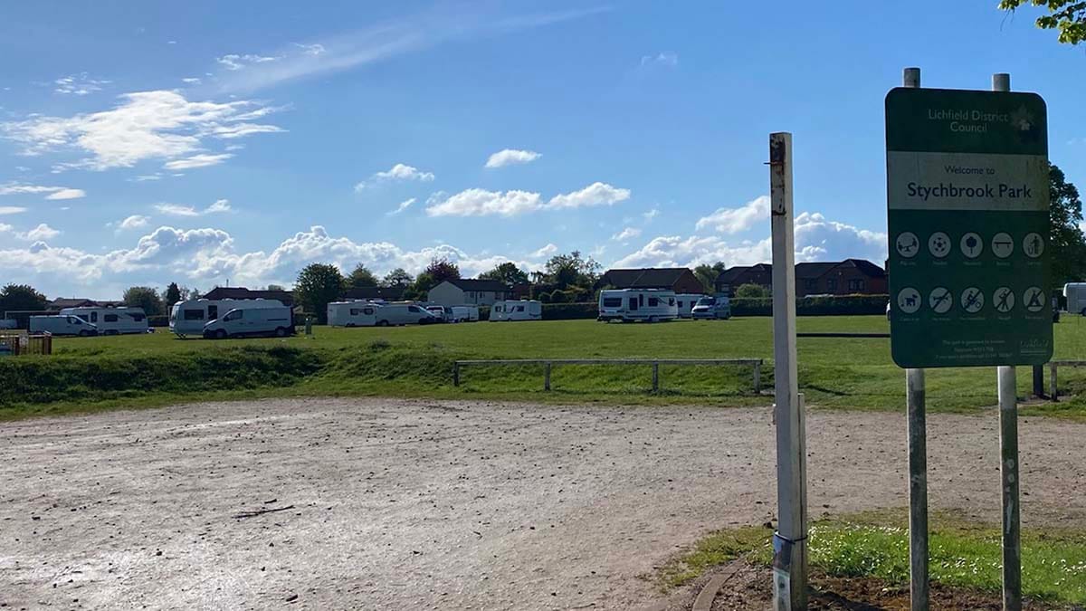 Travellers on Stychbrook Park