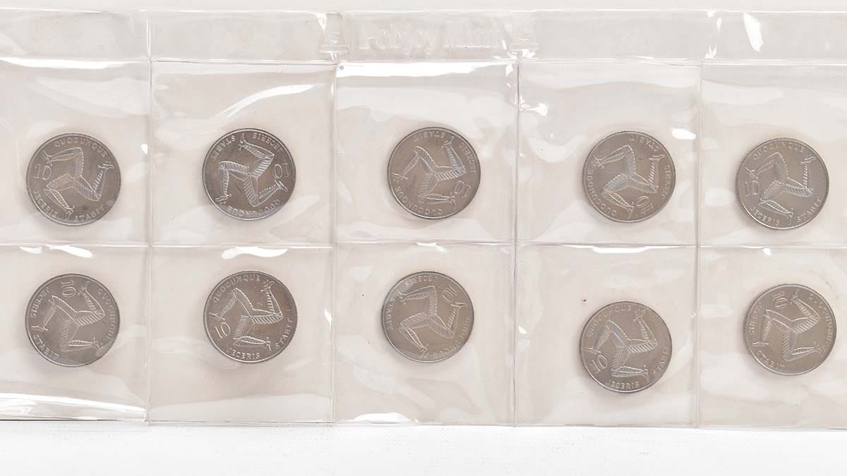 The 10p coins