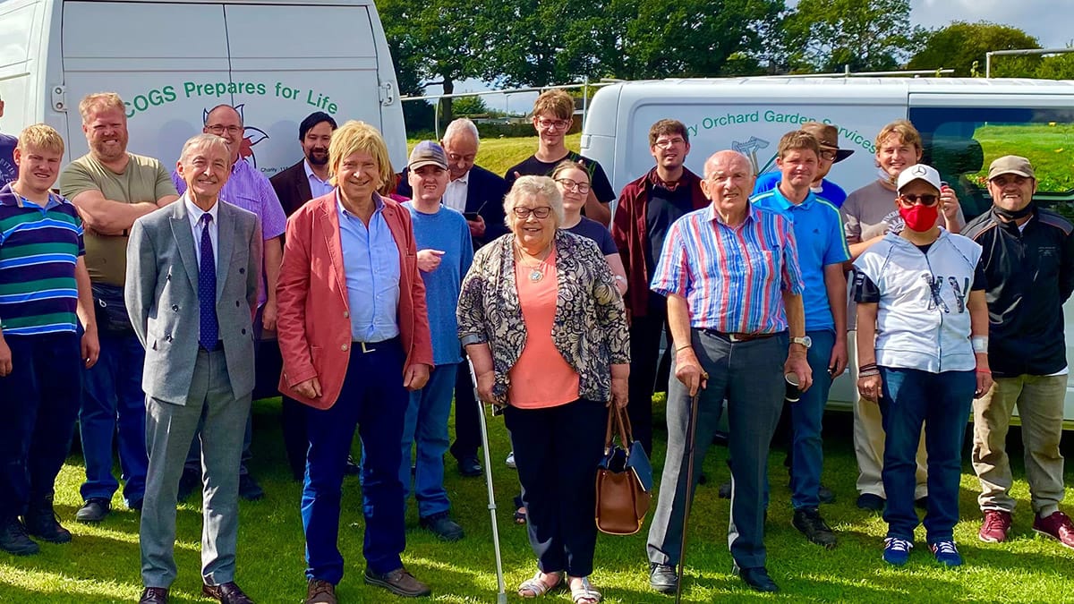 Cllr Mike Wilcox, Michael Fabricant MP, Cllr Di Evans and Terry Finn with members of Cherry Orchard Gardening Services