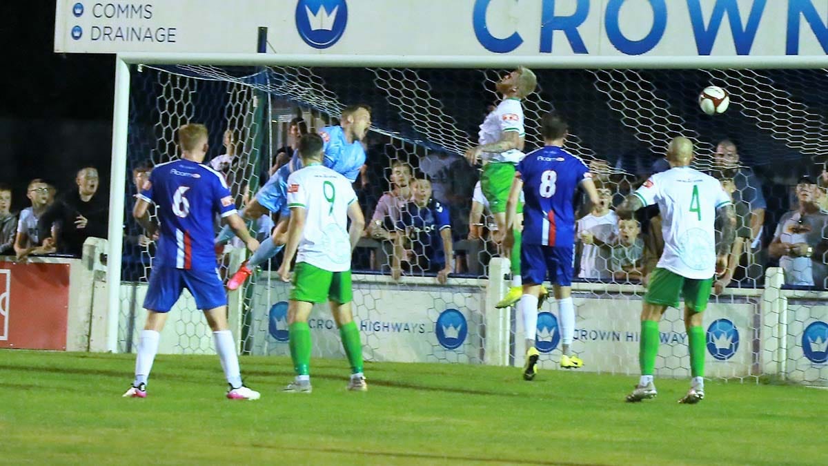 Chasetown v Halesowen Town. Picture: Dave Birt