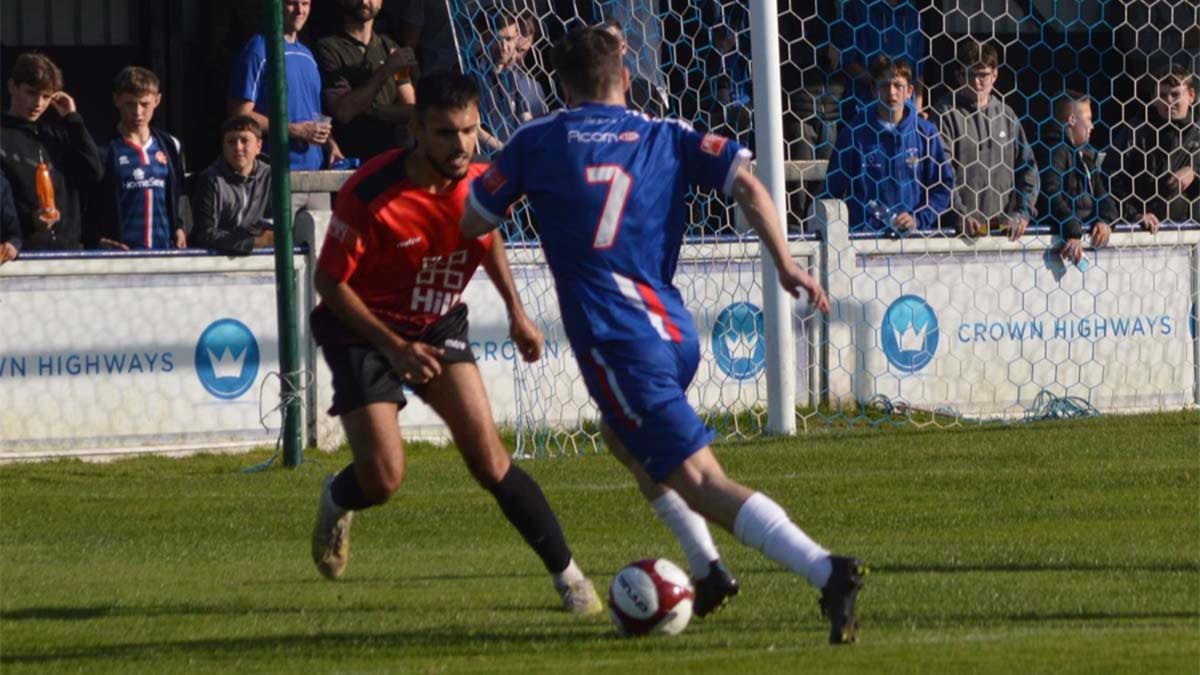 Action from Chasetown v Histon. Picture: Louise Yates