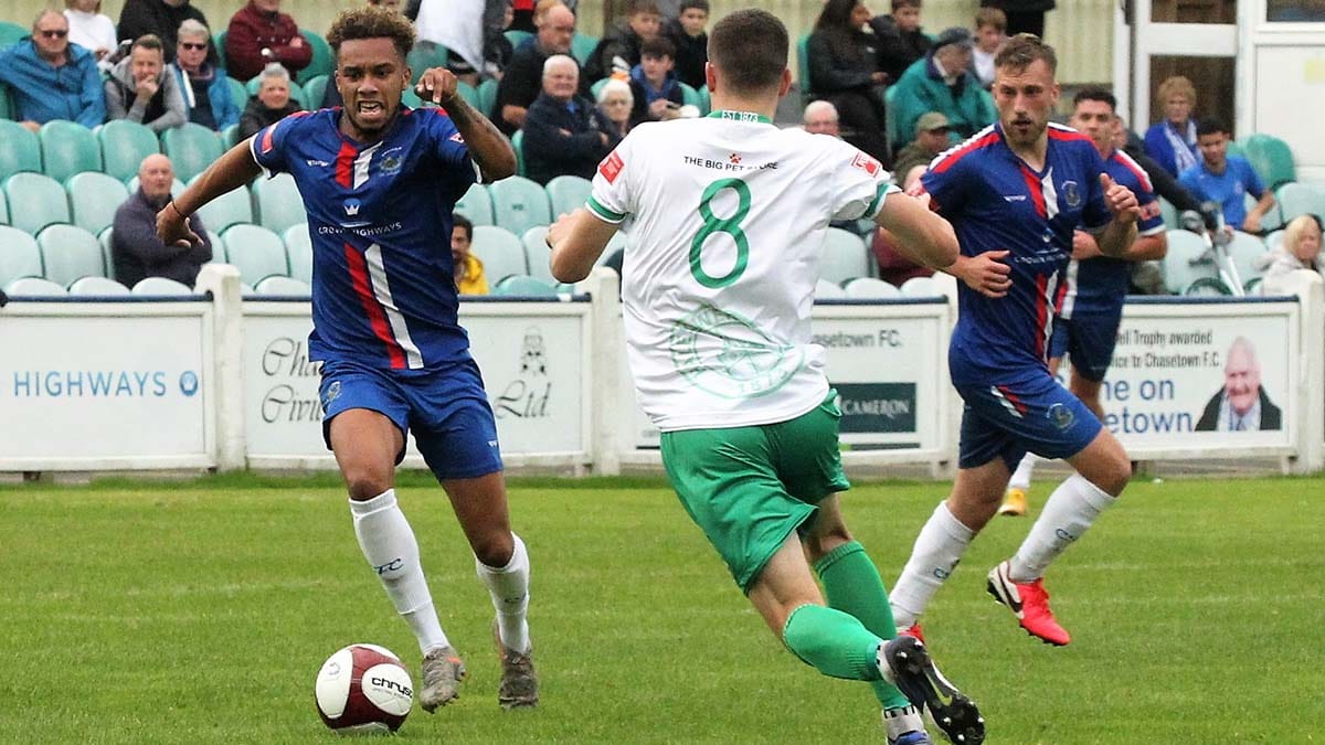Dilano Reid on the ball. Picture: Dave Birt