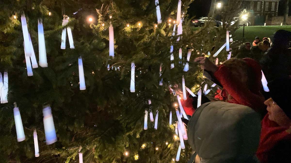 A St Giles Hospice Light Up A Life service