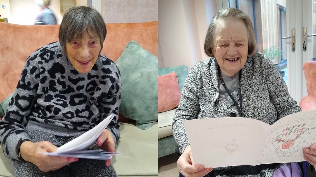 Bowbrook residents with some of the handmade cards