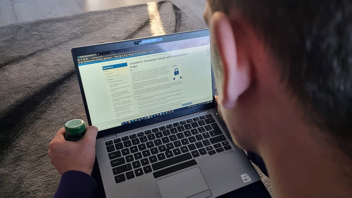 Signing up for a subscription online