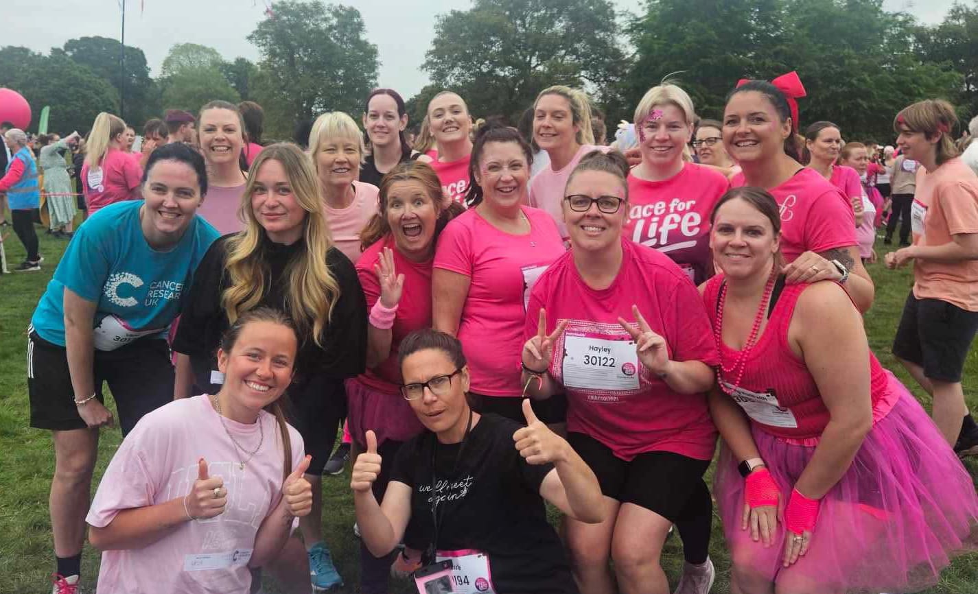 Slimming World members taking part in Race for Life
