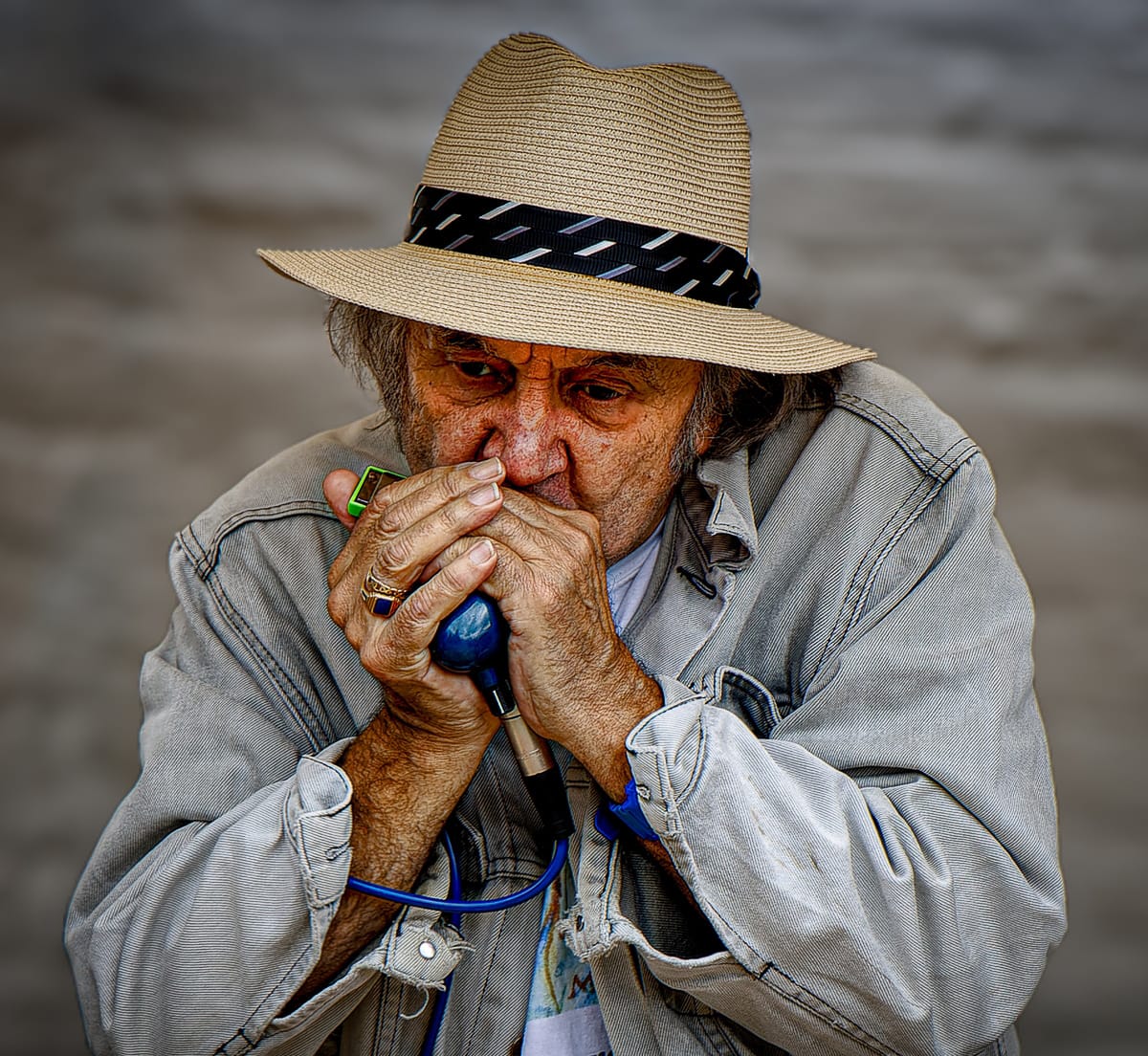 Playing the Blues by
Nigel Lord