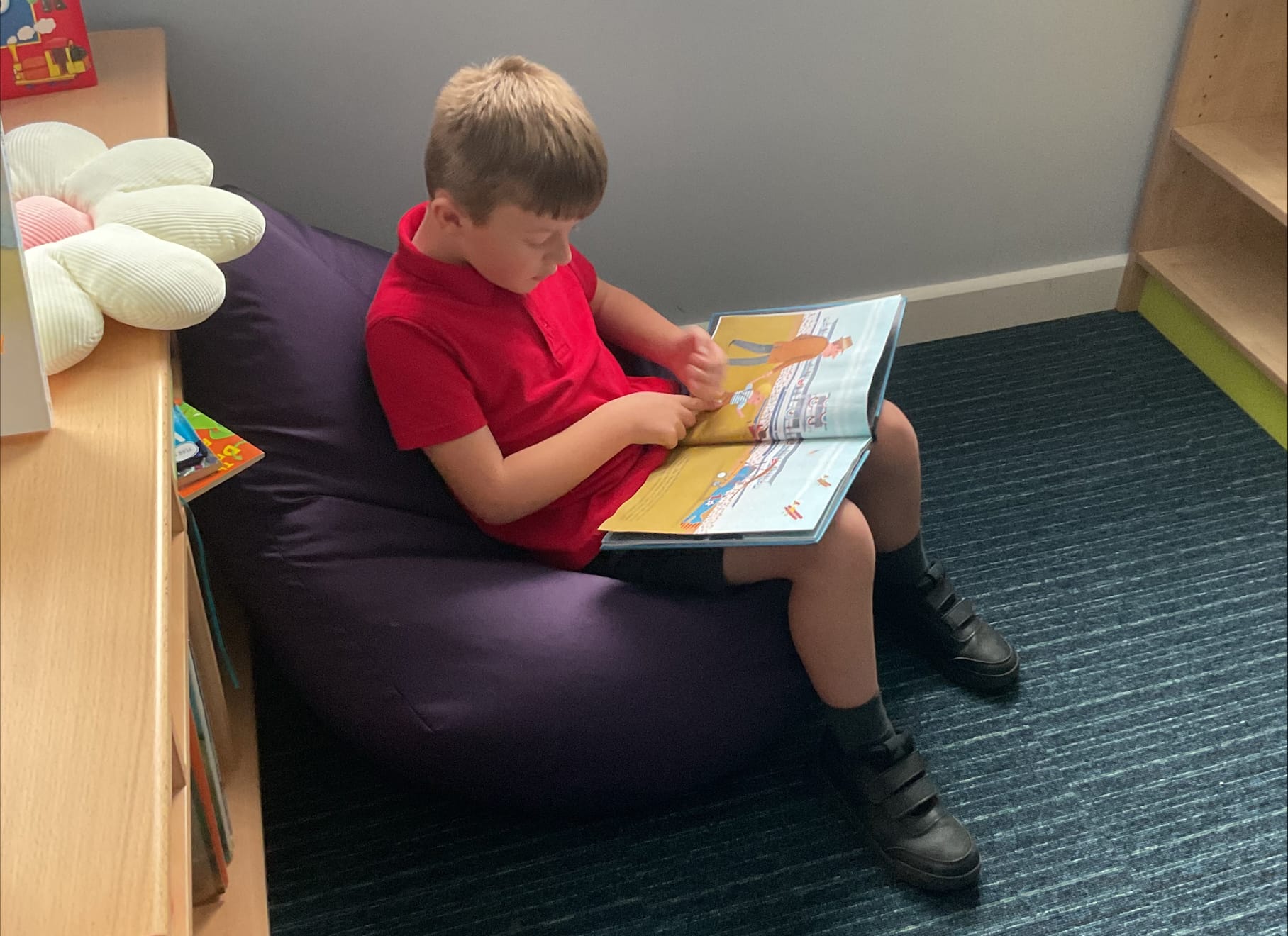 Children enjoying the new library at Ridgeway Primary Academy