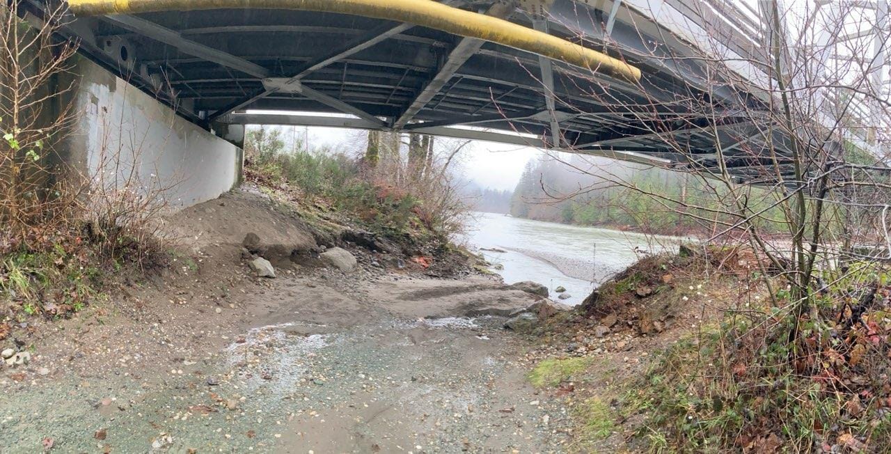 Under Sauk River Bridge, Dec 21, 2025