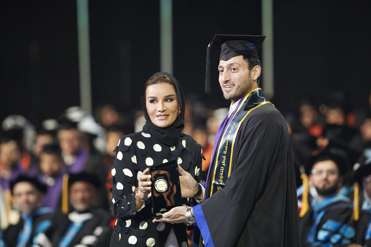 Fahad Alhagbani receiving the&nbsp;Qatar Foundation Excellence Award, 2025.