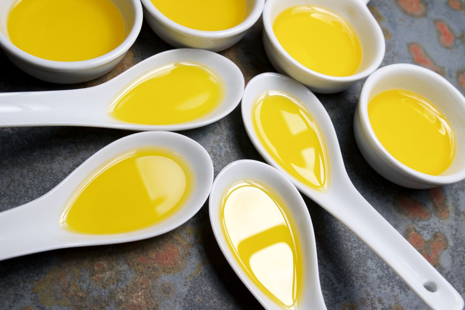A Guide To Olive Oil Tasting