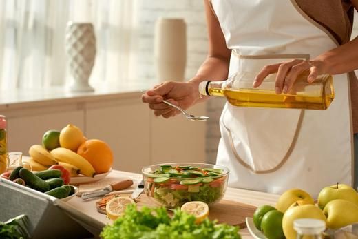 What Is the Best Olive Oil for Salads?