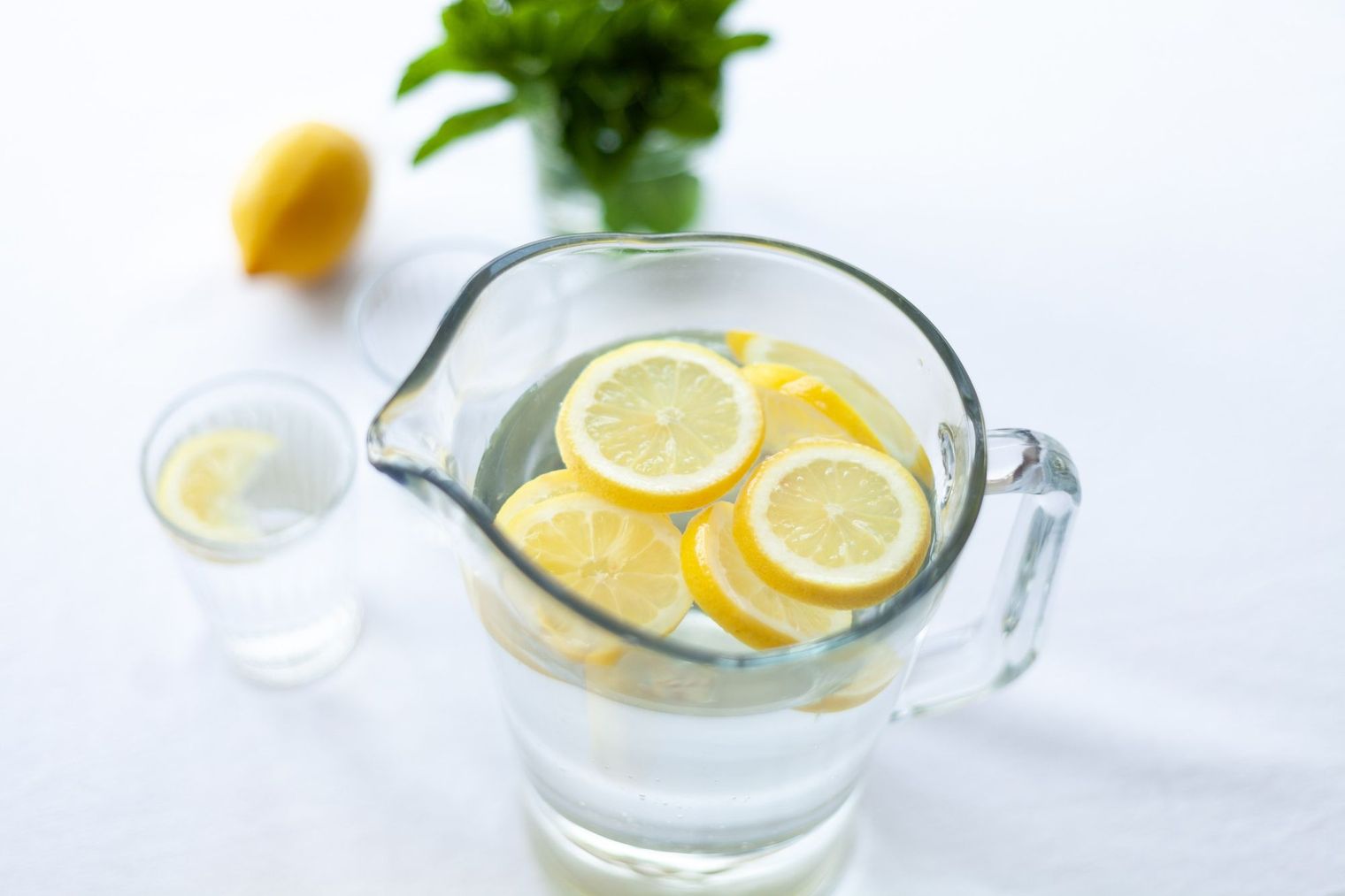 The Benefits of Drinking Olive Oil and Lemon Juice