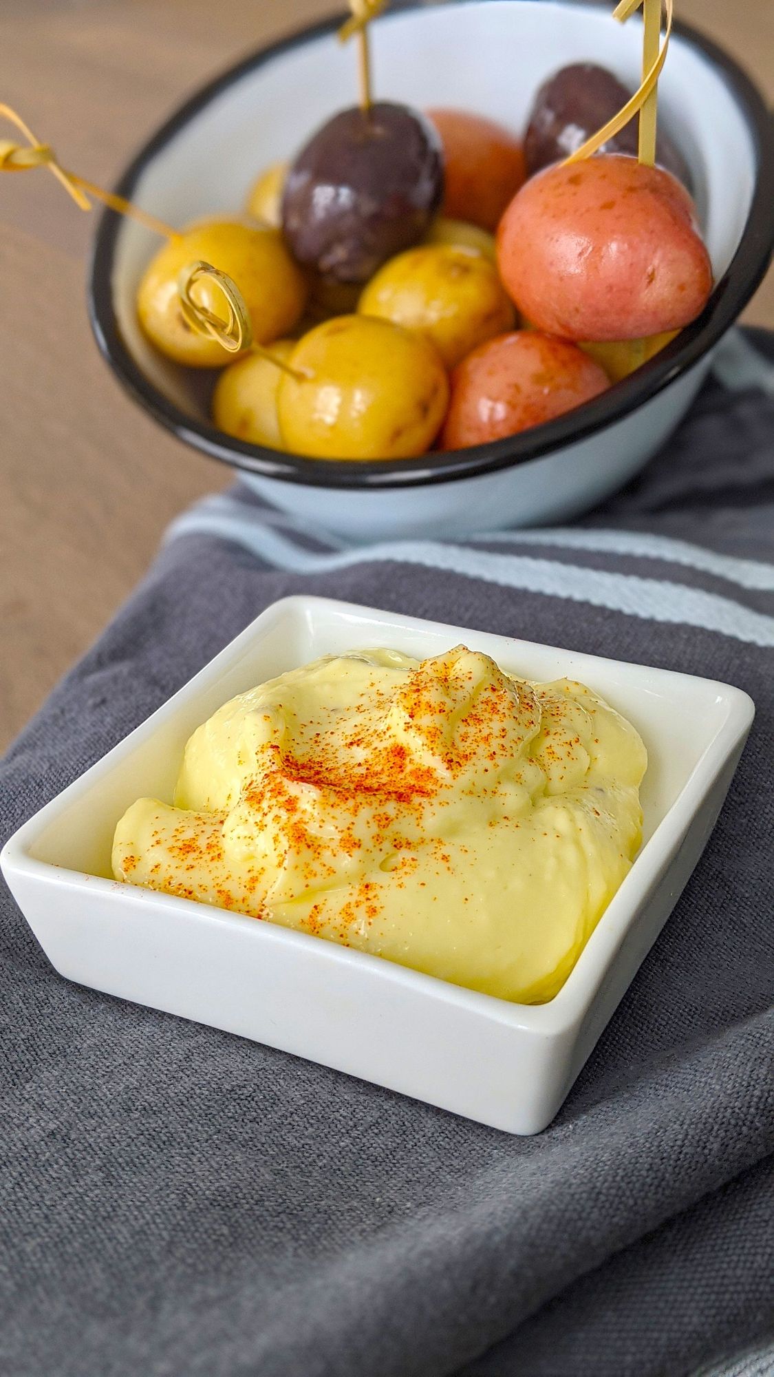 Garlic Aioli Bread Dip Recipe