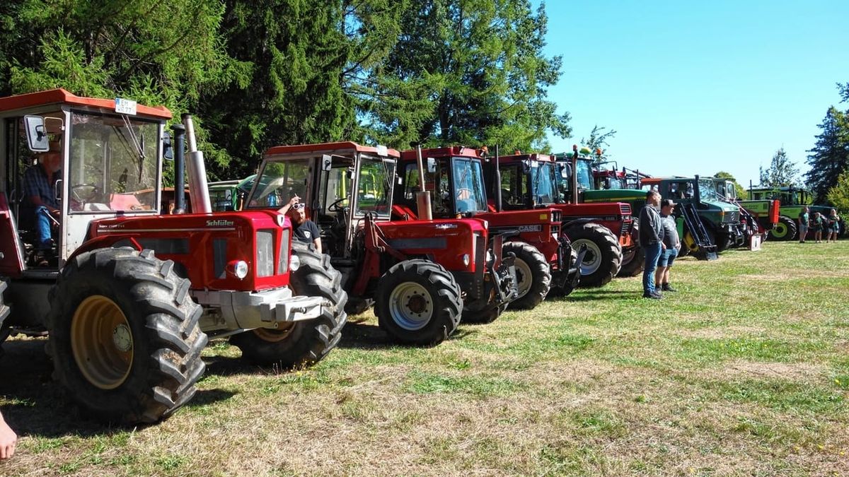 Schlepper erobern das Moosemättle in Wolfach-Kirnbach