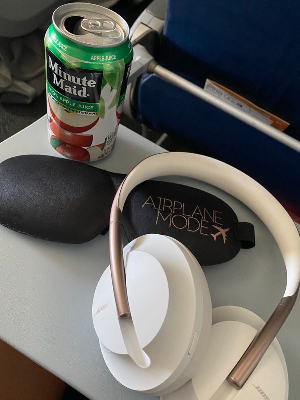 Feminine items to bring in your carry-on that you probably forget