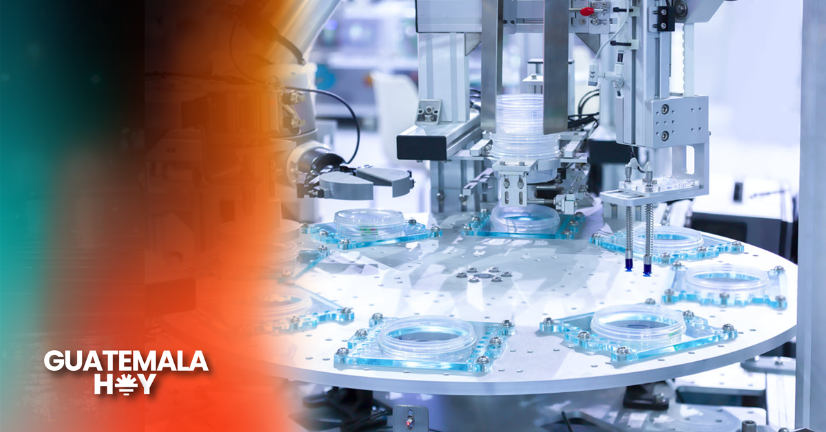 . Centro de distribución automatizado con tecnología robótica que mejora la eficiencia logística en la industria farmacéutica.